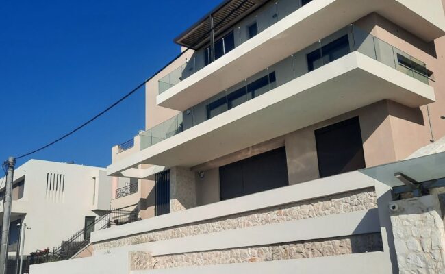 ΤΡΙΩΡΟΦΟ ΣΥΓΚΡΟΤΗΜΑ ΚΑΤΟΙΚΙΩΝ